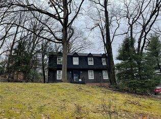 114 Weir Dr, Pittsburgh, PA 15215