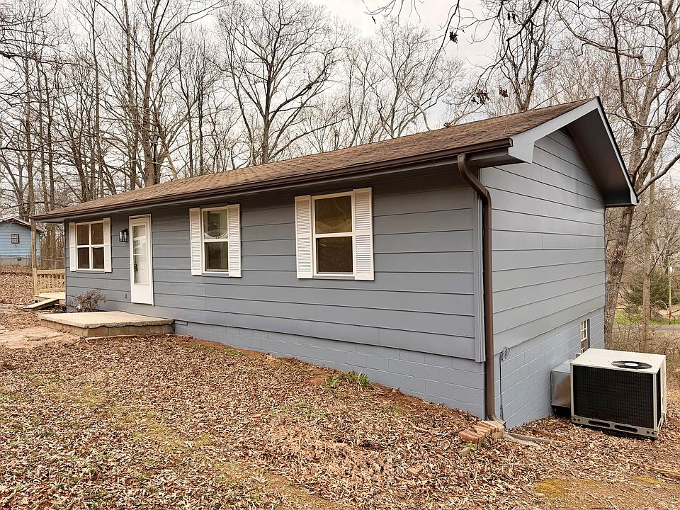 1st image of 378 Pickett Dr