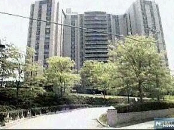 1512 Palisade Ave APT 17A, Fort Lee, NJ 07024