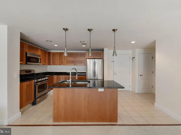 2451 Midtown Ave Unit 316, Alexandria, VA 22302