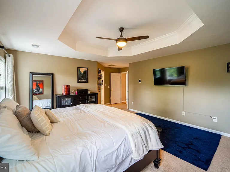 18081 Camdenhurst Dr — Photo 34