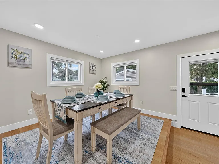 2115 E Hudson Ave — Photo 17