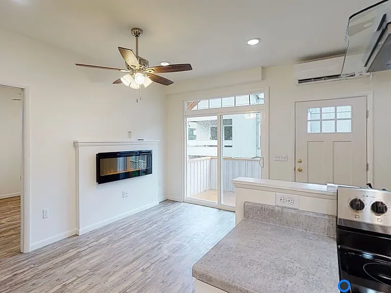 University Park Apartments near Cornell University — Photo 52