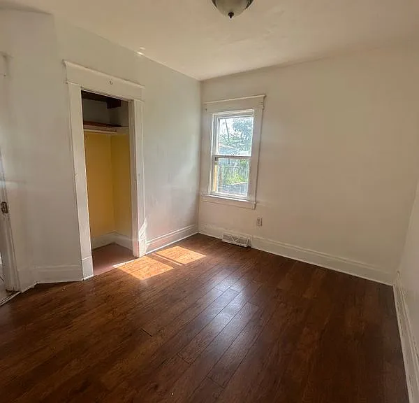 81 Saint Florian St #LOWER — Photo 8