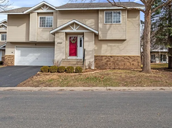 2907 Devonshire Cir, Woodbury, MN 55125