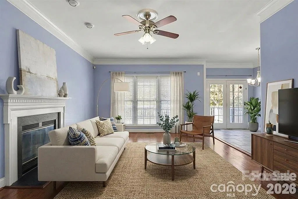 4 bed, 2.5 bath, 2620 sqft, $2,700 — Photo 3