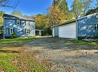 5750 Robinson Rd, Lowellville, OH 44436