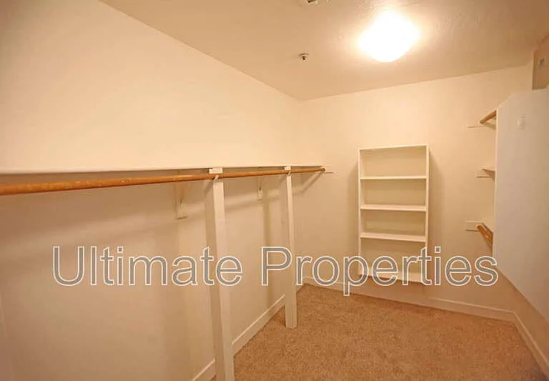 13872 E Kalil Dr — Photo 14