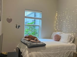 1425 N Dunn St #1143, Bloomington, IN 47408