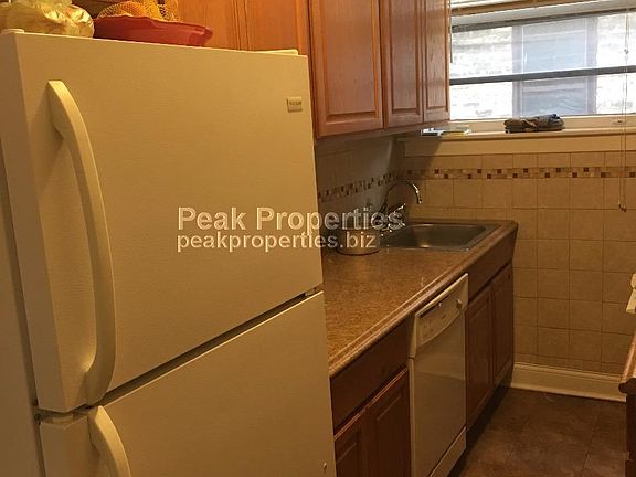 3rd image of 1010 Noyes St APT 111
