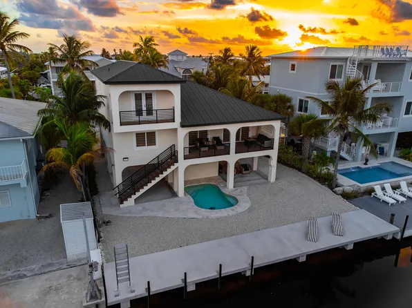 937 Gulf Dr, Summerland Key, FL 33042