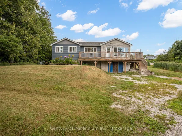 162 Lakeshore Rd, Georgian Bluffs, ON N0H 2T0