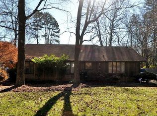 925 Burtonwood Cir, Charlotte, NC 28212