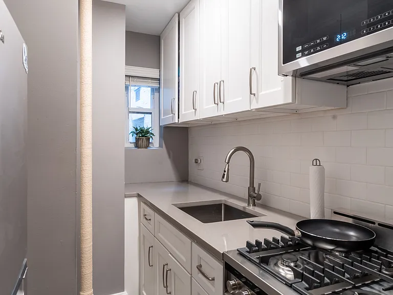 235 W 102nd St #3T — Photo 6