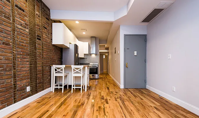 Rented by Nooklyn NYC LLC | media 50