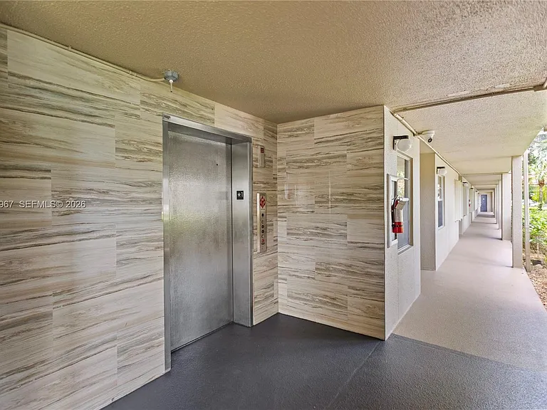 1100 SW 128th Ter #210U — Photo 12