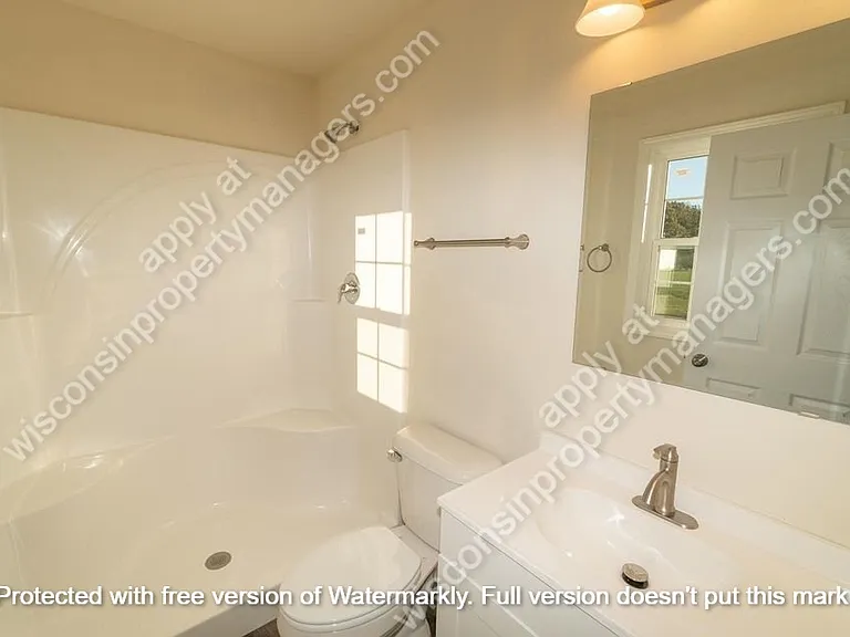 118 Cedar Ave — Photo 9