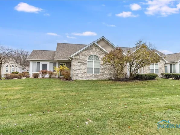 2263 Whispering Pines Dr #4, Toledo, OH 43617