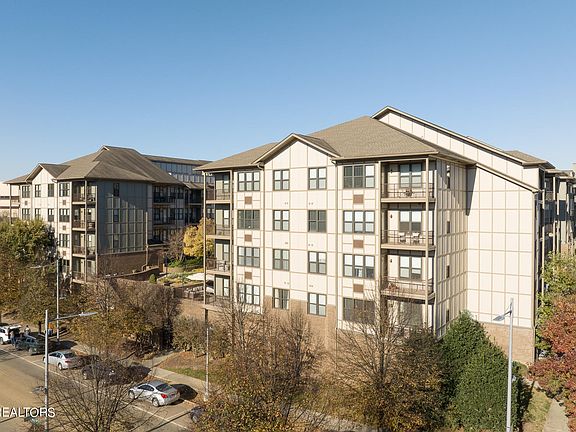 3rd image of 445 W Blount Ave #217