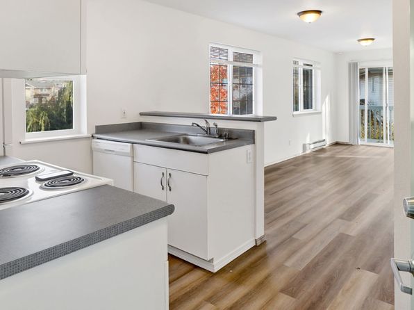 3163 Studio Ln #7