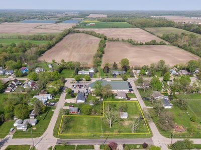 12 Walnut St, Three Oaks, MI, 49128