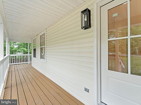 5th image of 65 Stephanie Dr