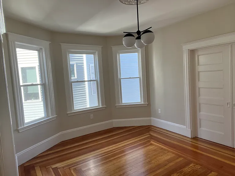 20 Taft St #2 — Photo 9