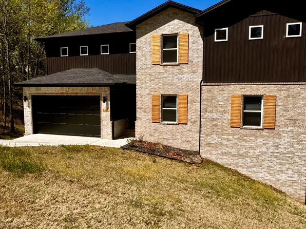 8881 Williams Rd, Rogers, AR 72756