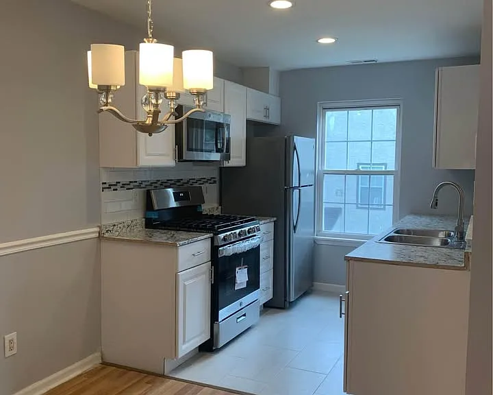 1908 Commons Dr #1908 — Photo 5