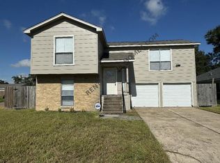 8703 Valley Flag Dr, Houston, TX 77078