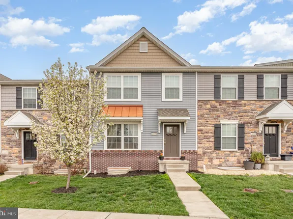 4235 Wild Orchid Ln, Enola, PA 17025