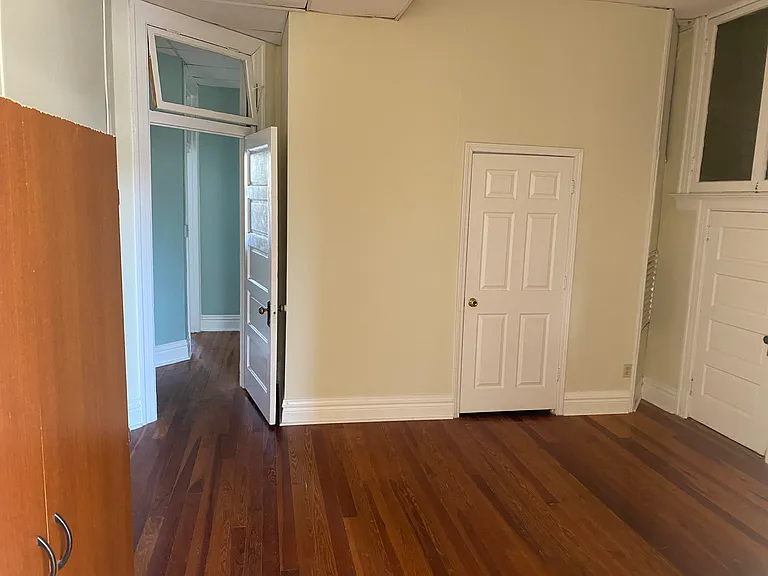 109 S Main St — Photo 7