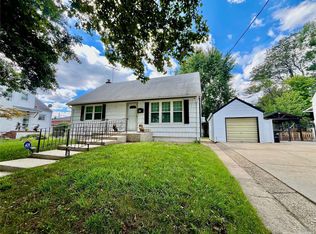 94 N Montague St, Valley Stream, NY 11580