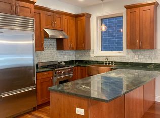 1236 W Ohio St #1, Chicago, IL 60642