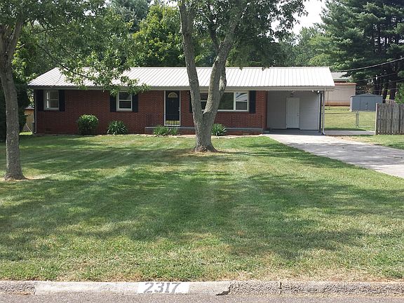 4th image of 2317 Laramie Dr