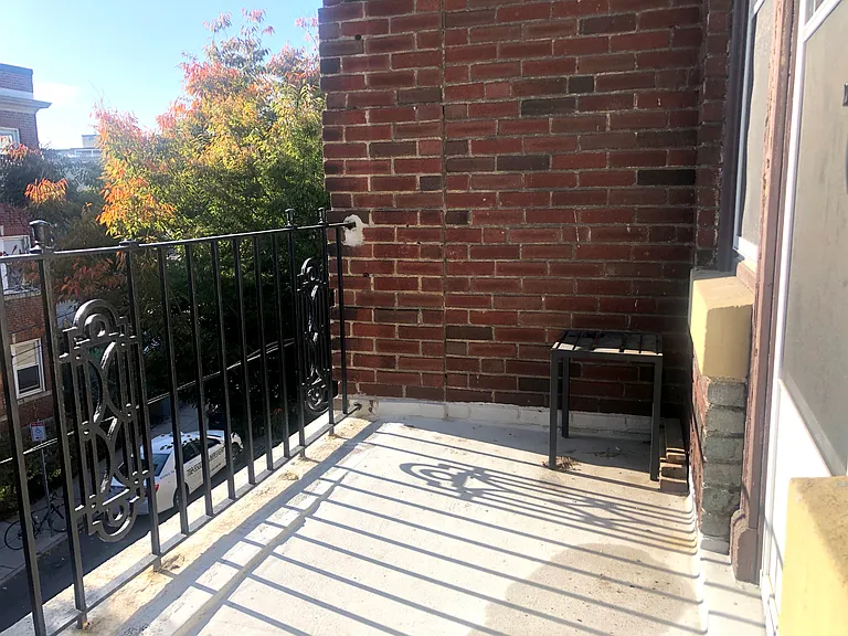 14 Melvin Ave #10 — Photo 9