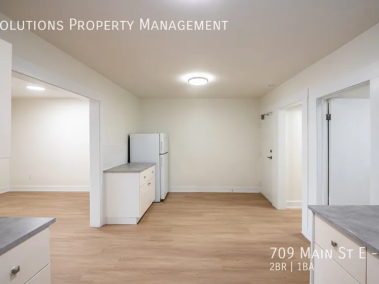 709 Main St E #4 — Photo 18