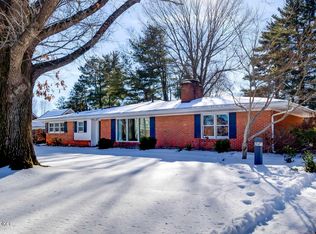 2706 Lime Kiln Ln, Glenview Manor, KY 40222