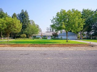 9765 E Ellery Ave, Clovis, CA 93619