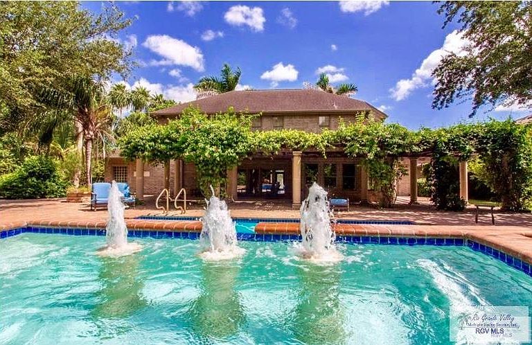 1st image of 1521 Los Sabales Dr