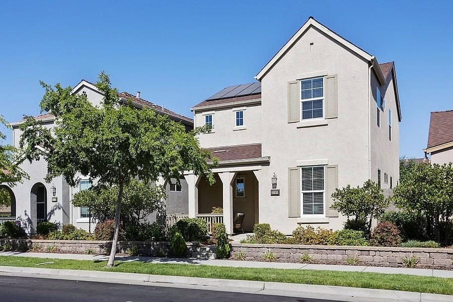 1st image of 3185 Village Center Dr