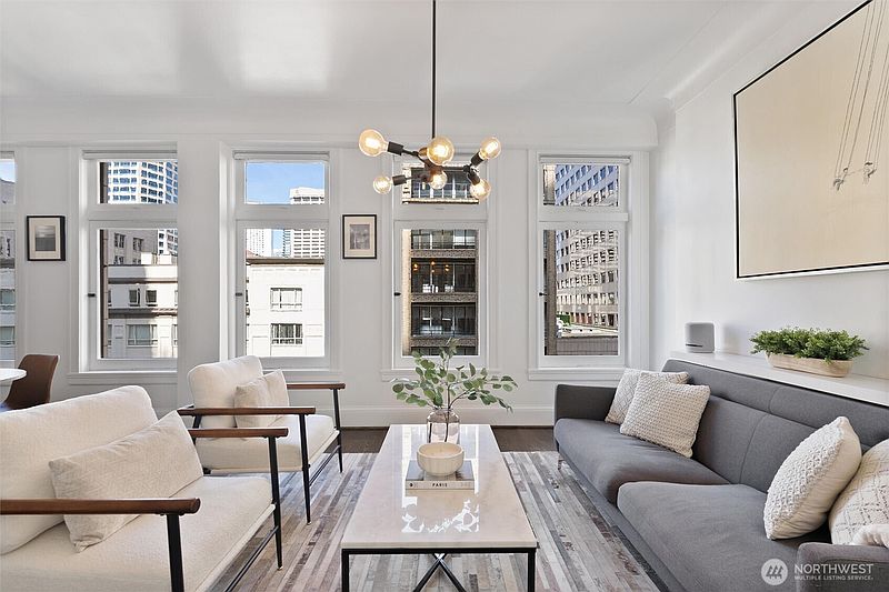 3rd image of 1519 3rd Avenue #501