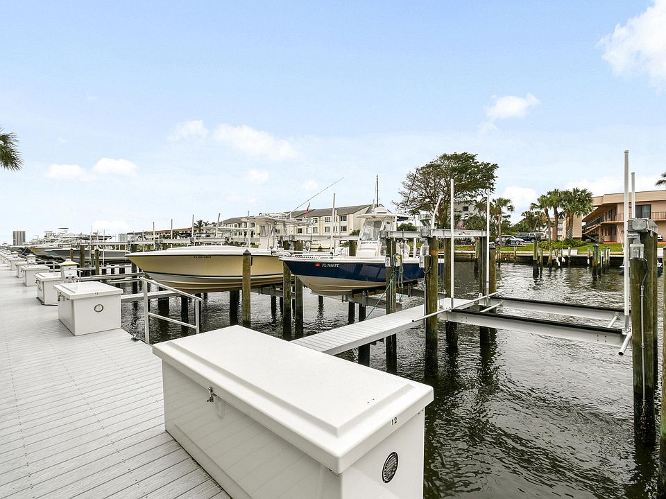 1st image of 108 Paradise Harbour Boulevard