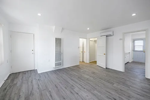 12415 Cedar Ave #E Photo 1 12415 Cedar Ave #E Photo 1
