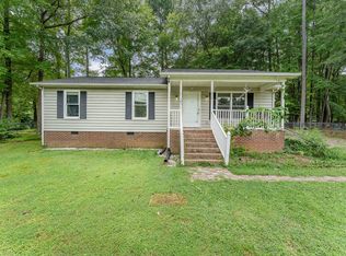 215 E Quailridge Rd, Oxford, NC 27565