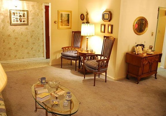 Spacious Living Room