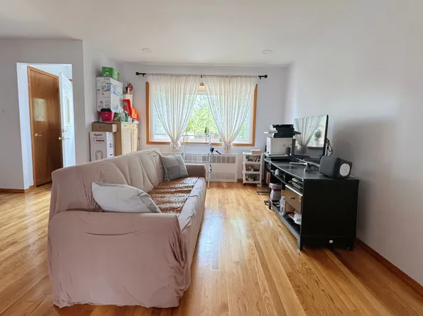 168-12 19th Avenue image 3 of 26