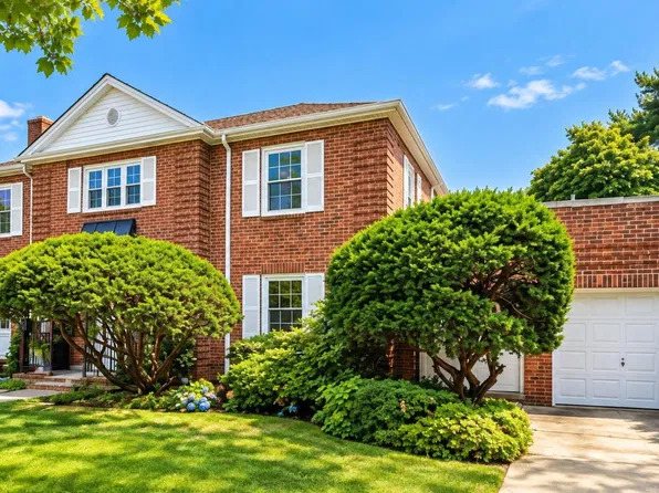10102 Springfield Boulevard, Queens Village, NY 11429