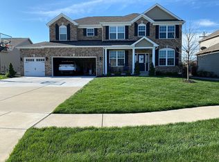 104 Oakhurst Dr, O'Fallon, MO 63368