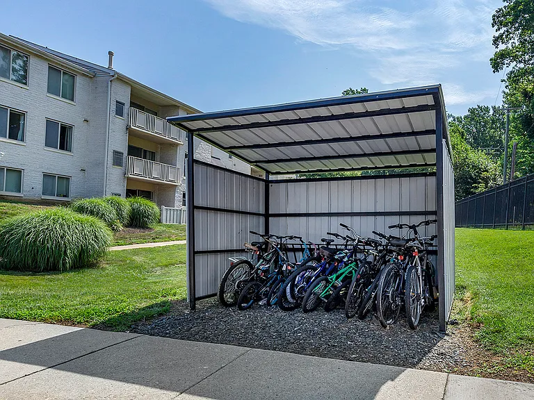 Annapolis Roads Apartments — Photo 38
